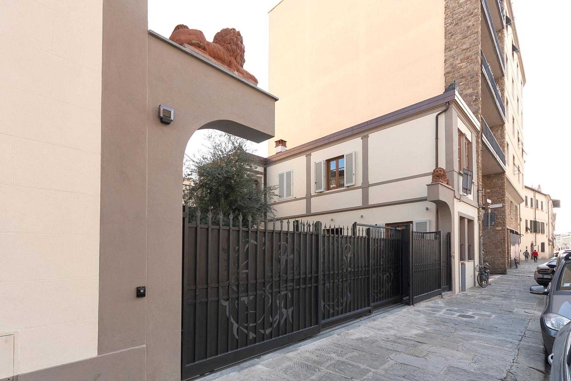 Bonnie - Clyde - Marvin Apartments By Mamo Florenz Exterior foto
