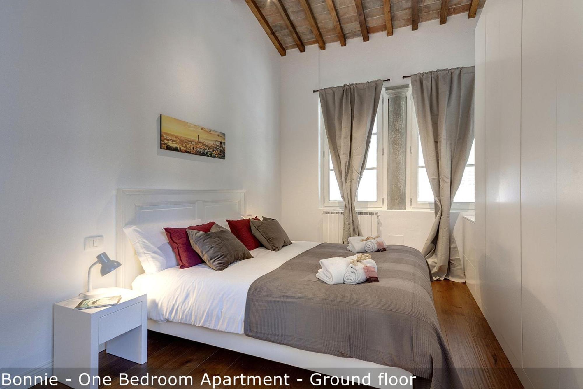 Bonnie - Clyde - Marvin Apartments By Mamo Florenz Exterior foto